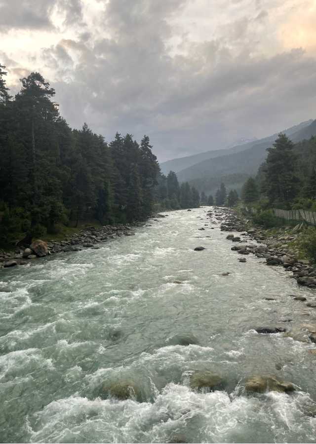 The Jhelum river. Image courtesy Indra Shekhar Singh
