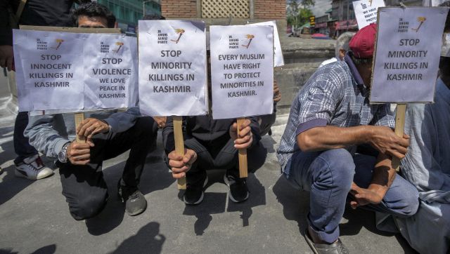 Explained: How minority killings in the Valley are forcing Kashmiri Pandits to flee to Jammu Explained: How minority killings in the Valley are forcing Kashmiri Pandits to flee to Jammu