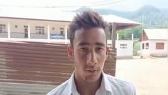 Jammu and Kashmir: Specially-abled boy walks to school on one leg in Handwara