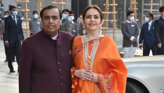 Salman Khan, Ranveer Singh, Aaditya Thackeray attend Radhika Merchant's Arangetram, hosted by Ambani family Salman Khan, Ranveer Singh, Aaditya Thackeray attend Radhika Merchant's Arangetram, hosted by Ambani family