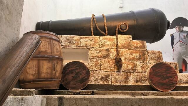 A replica of a cannon used during the times of the British Raj.