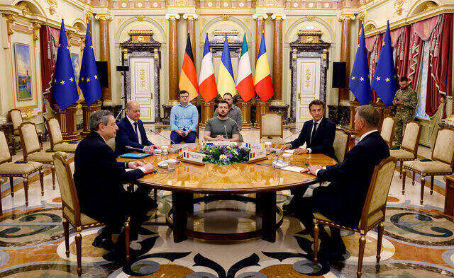 Leaders of France, Germany & Italy pledge arms, EU membership for Ukraine in first visit to the country since war began Leaders of France, Germany & Italy pledge arms, EU membership for Ukraine in first visit to the country since war began