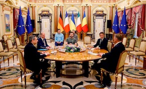 Leaders of France, Germany & Italy pledge arms, EU membership for Ukraine  in first visit to