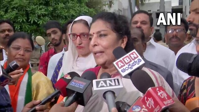 'Lost my balance': Congress leader Renuka Chowdhury defends grabbing cop's collar during Hyderabad protests 'Lost my balance': Congress leader Renuka Chowdhury defends grabbing cop's collar during Hyderabad protests