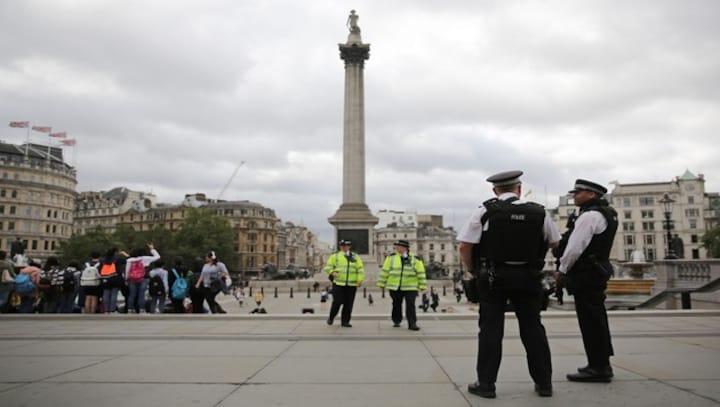 London Police evacuate Trafalgar Square after suspicious car spotted near Queen’s platinum jubilee celebrations