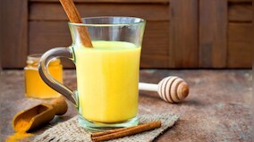 Cool Summer Drinks: Try these turmeric-based beverages to improve immunity