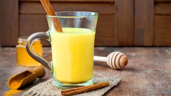 Cool Summer Drinks: Try these turmeric-based beverages to improve immunity