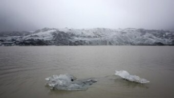 Warming world poses threat to Alpine glaciers
