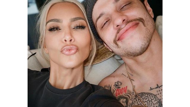 Kim Kardashian chilling with boyfriend Pete Davidson by the pool; See photos Kim Kardashian chilling with boyfriend Pete Davidson by the pool; See photos