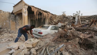 Series of earthquakes rock southern Iran; 'completely destroys' Sayeh Khosh village