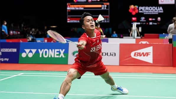 Singapore Open: Anthony Ginting beats home favourite Loh Kean Yew to reach final