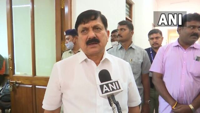 Shivamogga violence: Karnataka home minister holds meeting with senior police officials Shivamogga violence: Karnataka home minister holds meeting with senior police officials