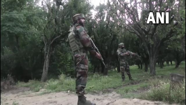 LeT terrorist killed in encounter in J&K's Baramulla LeT terrorist killed in encounter in J&K's Baramulla