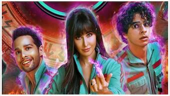 This BTS video of the gully boy giving bohot harddd rap lessons to Katrina Kaif is a vibe