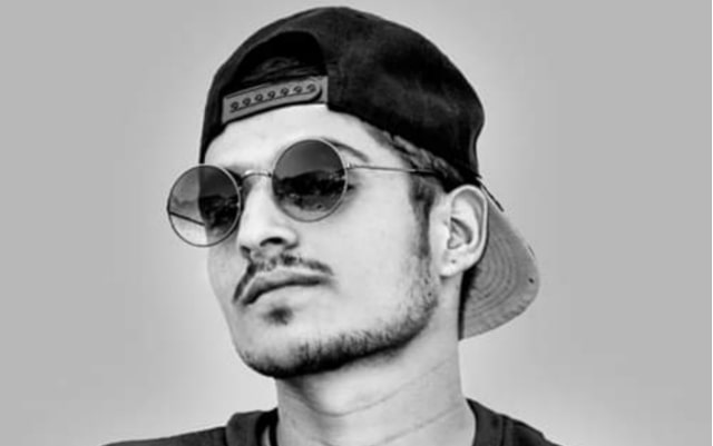 How a brother's death made Vicky Manhas a sensational rap star of Chenab Valley How a brother's death made Vicky Manhas a sensational rap star of Chenab Valley