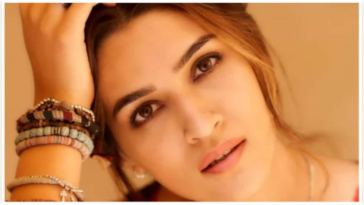 Happy Birthday Kriti Sanon: Playlist of best songs