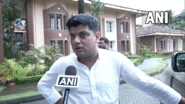 After staving off split, Goa Congress files petitions with Speaker to disqualify MLAs Lobo, Kamat