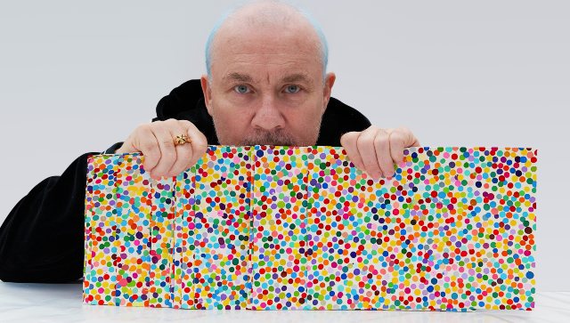 Art in smoke: Why is artist Damien Hirst going to burn his artwork? Art in smoke: Why is artist Damien Hirst going to burn his artwork?