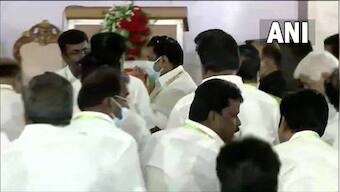 Firstpost Podcast: Not all well in AIADMK?