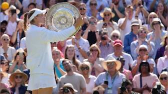 Could Wimbledon 2022 champ Elena Rybakina join Iga Swiatek, Naomi Osaka at top