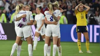 Women's Euro 2022: England thrash Sweden 4-0 to reach final at home