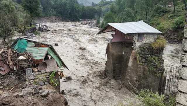Himachal Pradesh: Girl dies in Shimla landslide, six feared washed away in flash floods triggered by cloudburst in Kullu Himachal Pradesh: Girl dies in Shimla landslide, six feared washed away in flash floods triggered by cloudburst in Kullu