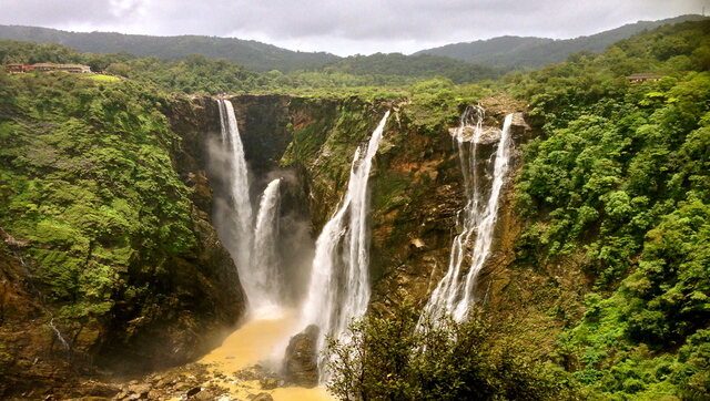 'This is not Niagara...': Magnificent Jog Falls in Karnataka leaves internet amazed, watch video 'This is not Niagara...': Magnificent Jog Falls in Karnataka leaves internet amazed, watch video