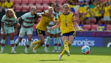 Women's Euro 2022: Sweden's Kosovare Asllani says lack of cameras for VAR 'a catastrophe'