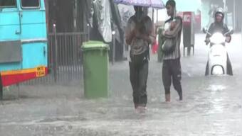 WATCH: Mumbai's Sion, Dadar water-logged due to heavy rainfall, locals say 'need boat instead of car to commute'