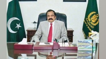 Pakistan headed for political upheaval as PML(N) leader says mid-term polls on cards