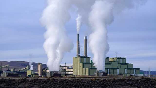 US Supreme Court limits anti-air pollution law to curb CO2 emissions from power plants US Supreme Court limits anti-air pollution law to curb CO2 emissions from power plants