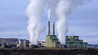 US Supreme Court limits anti-air pollution law to curb CO2 emissions from power plants