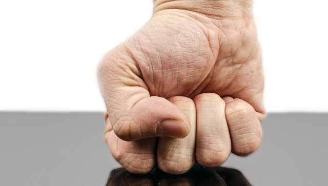 Real life drama unfolds as Odia actor's marital dispute spills on streets, showdown between wife, alleged girlfriend Real life drama unfolds as Odia actor's marital dispute spills on streets, showdown between wife, alleged girlfriend