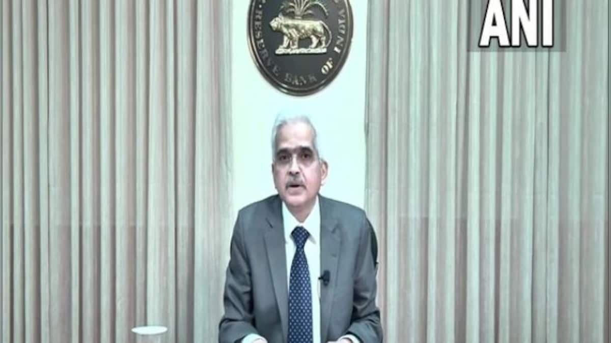 Rupee holding up well relative to emerging market peers, advanced economies: RBI Governor Shaktikanta Das