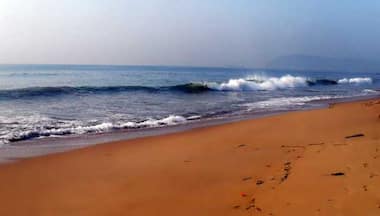 Married woman feared to have drowned at Vizag beach found with lover in Bengaluru after Rs 1-cr and 72-hour-long search