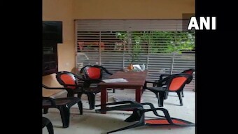Bomb hurled at RSS office in Kerala's Payyannur