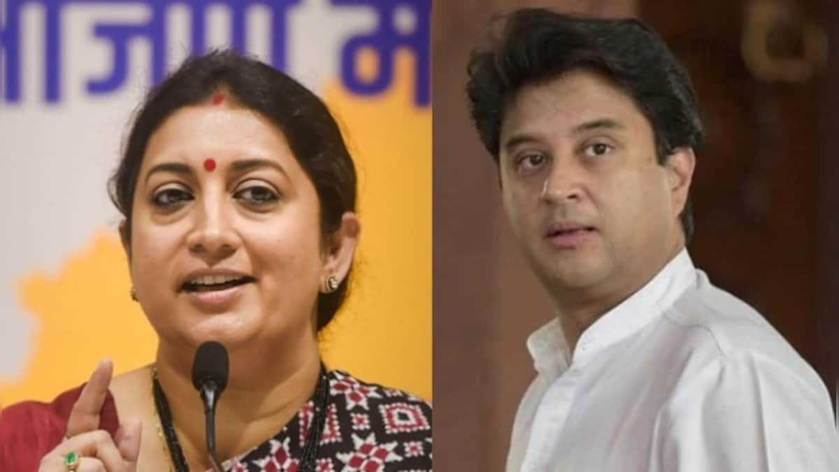 Prez accepts resignations of Mukhtar Abbas Naqvi, RCP Singh; Smriti Irani given charge of minority affairs ministry