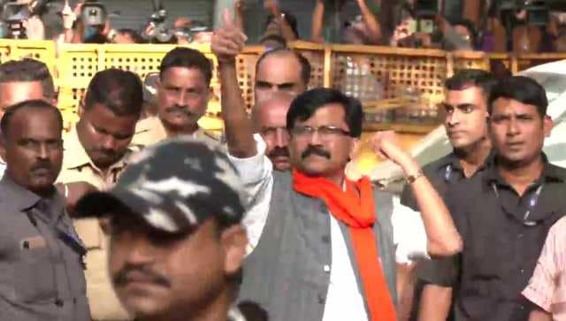 'Jhukega nahi', says Shiv Sena's Sanjay Raut before being detained by ED in Patra Chawl land scam case