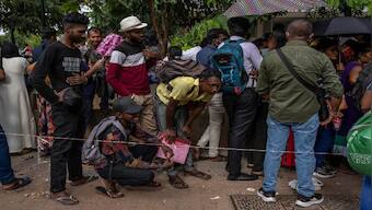 Sri Lanka: Youth fleeing country as economy slumps