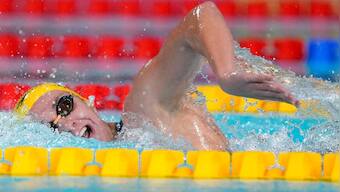 Commonwealth Games: Ariarne Titmus sets up Australian 200m freestyle showdown against teenager Mollie O'Callaghan