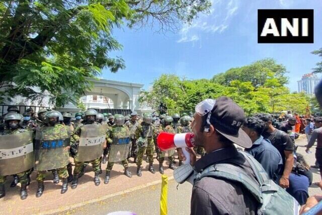 Sri Lanka's national TV network SLRC goes off air as protests intensify Sri Lanka's national TV network SLRC goes off air as protests intensify