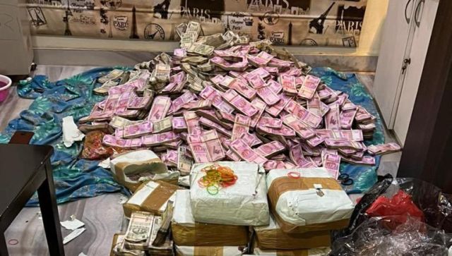Rs 50 crore in cash, gold bars, dollars, and more: Inside Partha Chatterjee and Arpita Mukherjee’s loot Rs 50 crore in cash, gold bars, dollars, and more: Inside Partha Chatterjee and Arpita Mukherjee’s loot