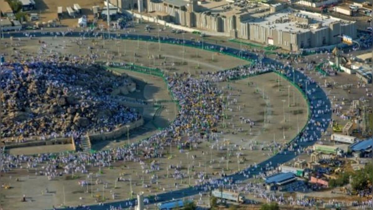 Muslim pilgrims cast pebbles in ritualistic 'stoning of the devil' as almost million-strong hajj winds down