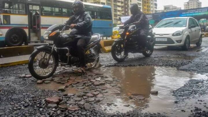 Bengaluru pothole makes it to Google landmarks; Twitter has field day