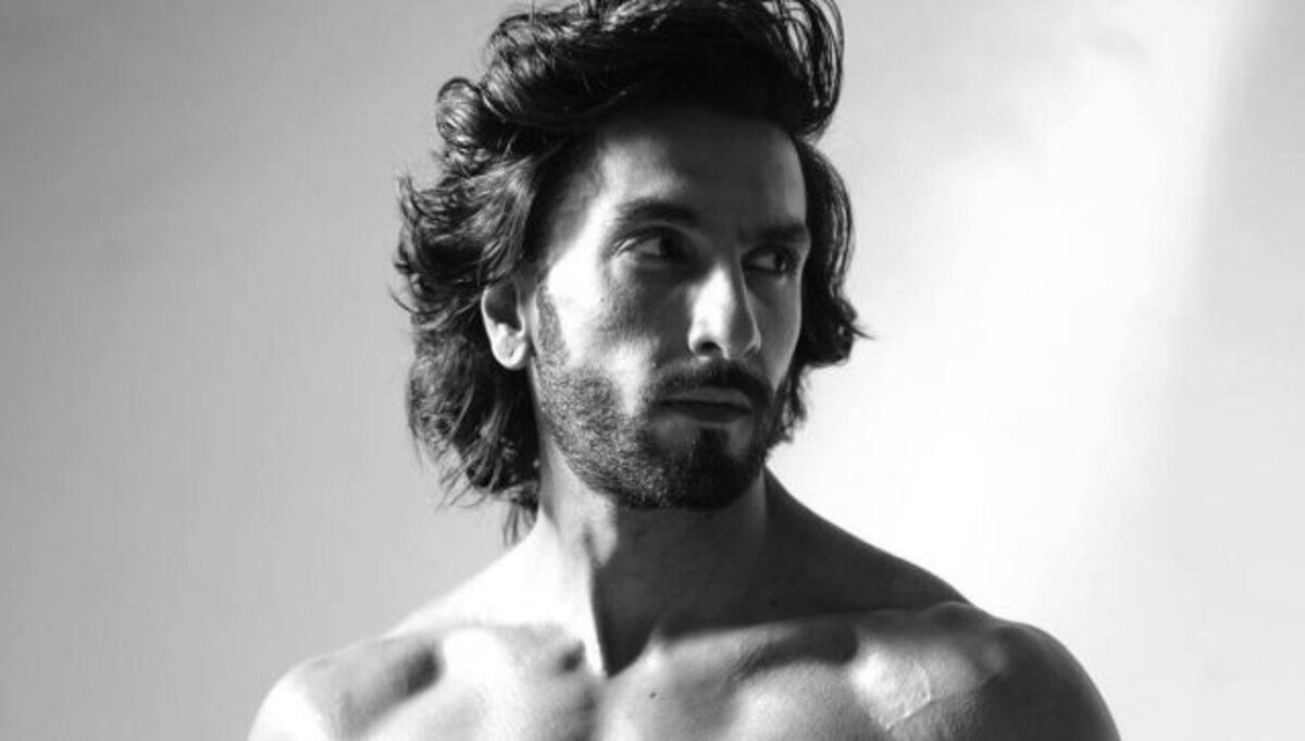 Ranveer Singh bares it all in latest photoshoot leaving netizens wanting  more; see viral pics here