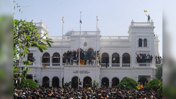 WATCH: Sri Lankan protesters storm PM office in Colombo despite heavy security presence