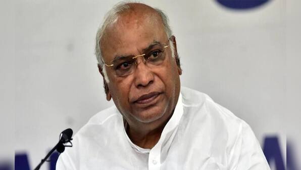 Congress leader Mallikarjun Kharge tests positive for COVID-19; to skip I-Day celebrations in Delhi
