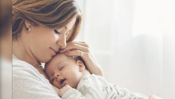 Here are five tips to balance motherhood and work life for new moms