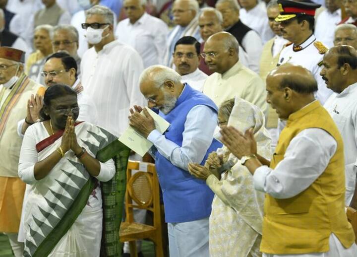'Watershed moment for India,' says PM Modi as Droupadi Murmu assumes presidency