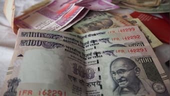 Rupee rises 9 paise to 79.24 against US dollar in early trade